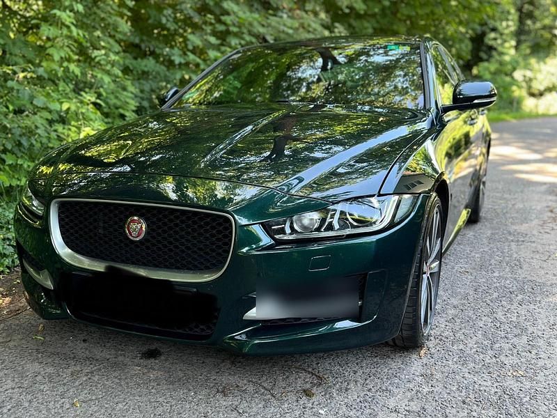 Grün Gebraucht 2016 Jaguar XE R-Sport Limousine | 11.450 € (Guter Preis) - Bild 1/4