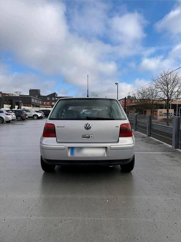 Gebraucht VW Golf IV 101 PS (74 kW) 1999 Silber Kleinwagen