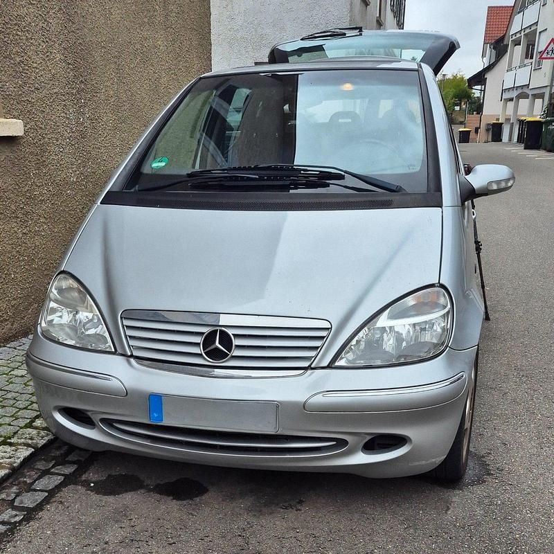 Silber Gebraucht 2003 Mercedes A190 Kleinwagen | 1.000 € (Guter Preis) - Bild 1/4