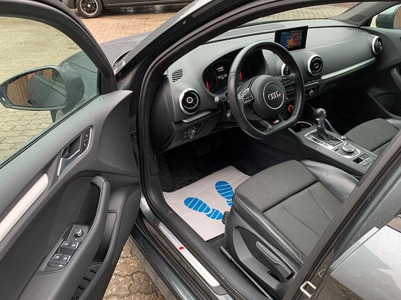 Gebraucht Audi A3 S-Line 140 PS (102 kW) 2014 Grau Limousine