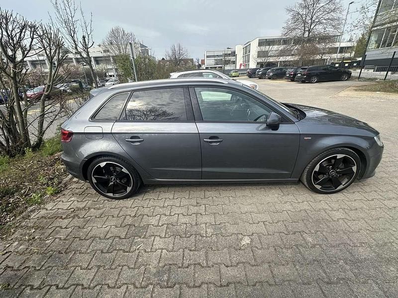 Gebraucht Audi A3 S-Line 150 PS (110 kW) 2013 Grau Kombi