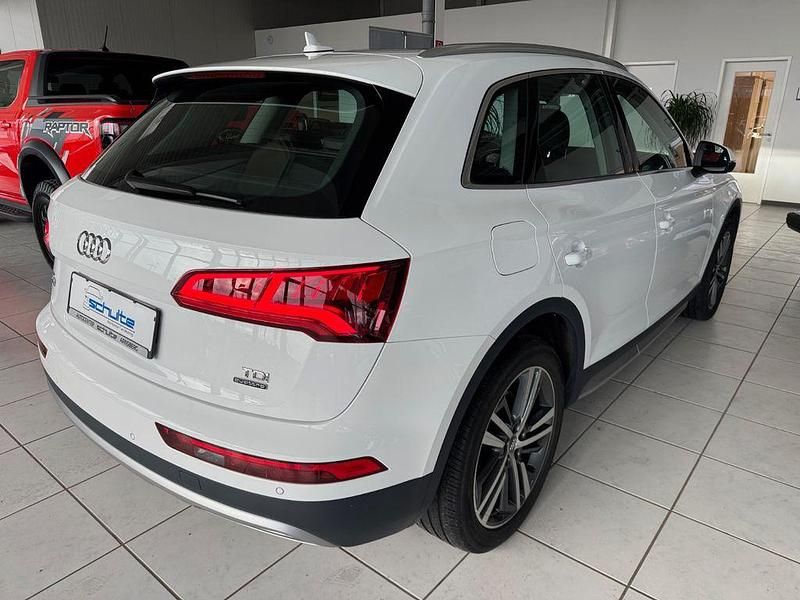 Gebraucht Audi Q5 Design 190 PS (139 kW) 2017 Weiß SUV