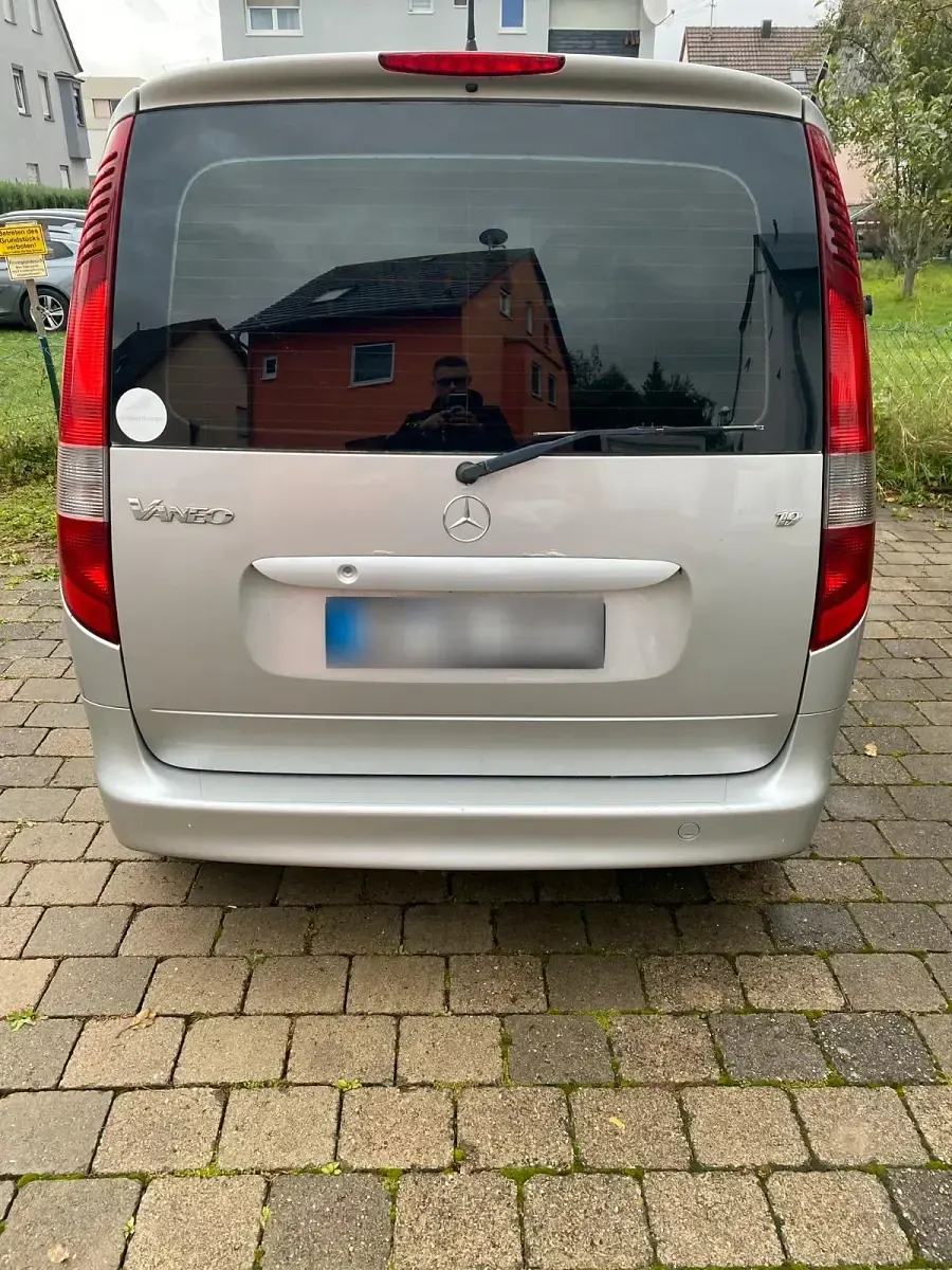 Gebraucht Mercedes Vaneo 105 PS (77 kW) 2005 Silber Van / Kleinbus