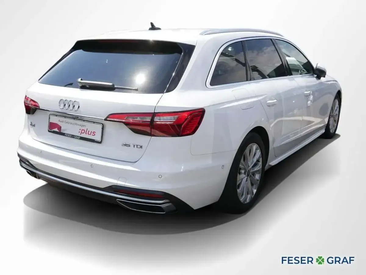 Gebraucht Audi A4 Advanced Plus 163 PS (119 kW) 2023 Ibisweiß Kombi