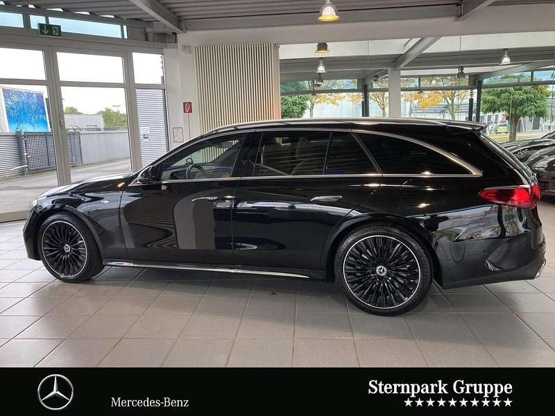 Gebraucht Mercedes E300 AMG 197 PS (144 kW) 2025 Lack obsidianschwarz Kombi