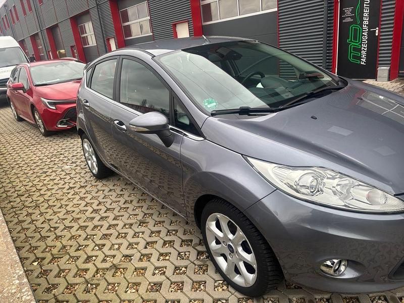 Gebraucht Ford Fiesta Sport 82 PS (60 kW) 2012 Andere farben Kleinwagen