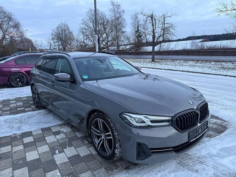 Gebraucht 2021 BMW 520 Sport Line Limousine | 21.500 € - Bild 1/4
