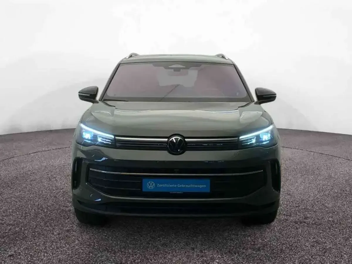 Gebraucht VW Tiguan Goal 204 PS (150 kW) 2025 Cipressinogrün metallic SUV