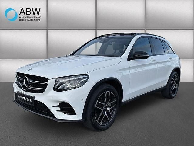Weiß Gebraucht 2019 Mercedes GLC250 AMG line SUV | 29.900 € (Etwas zu teuer) - Bild 1/4