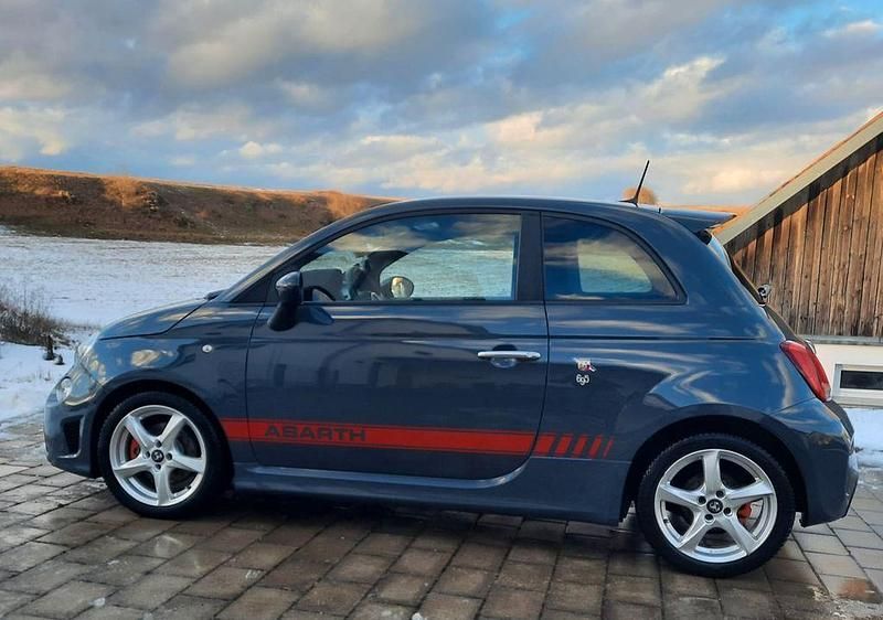 Gebraucht Abarth 695 165 PS (121 kW) 2017 Grau Kleinwagen