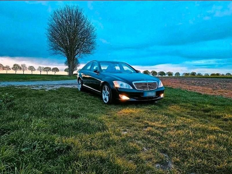 Second-hand Mercedes S450 340 CP (250 kW) 2007 Negru Berlinǎ
