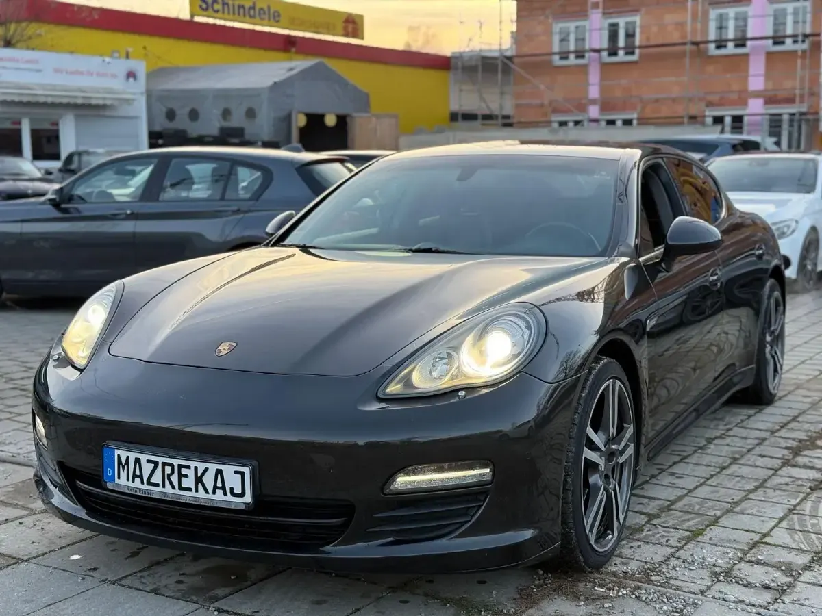 Gebraucht Porsche Panamera Sport 299 PS (219 kW) 2010 Grau Kleinwagen