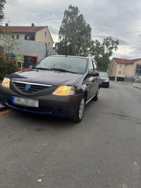 Blau Gebraucht 2007 Dacia Logan Limousine | 1.650 € (Fairer Preis) - Bild 1/4