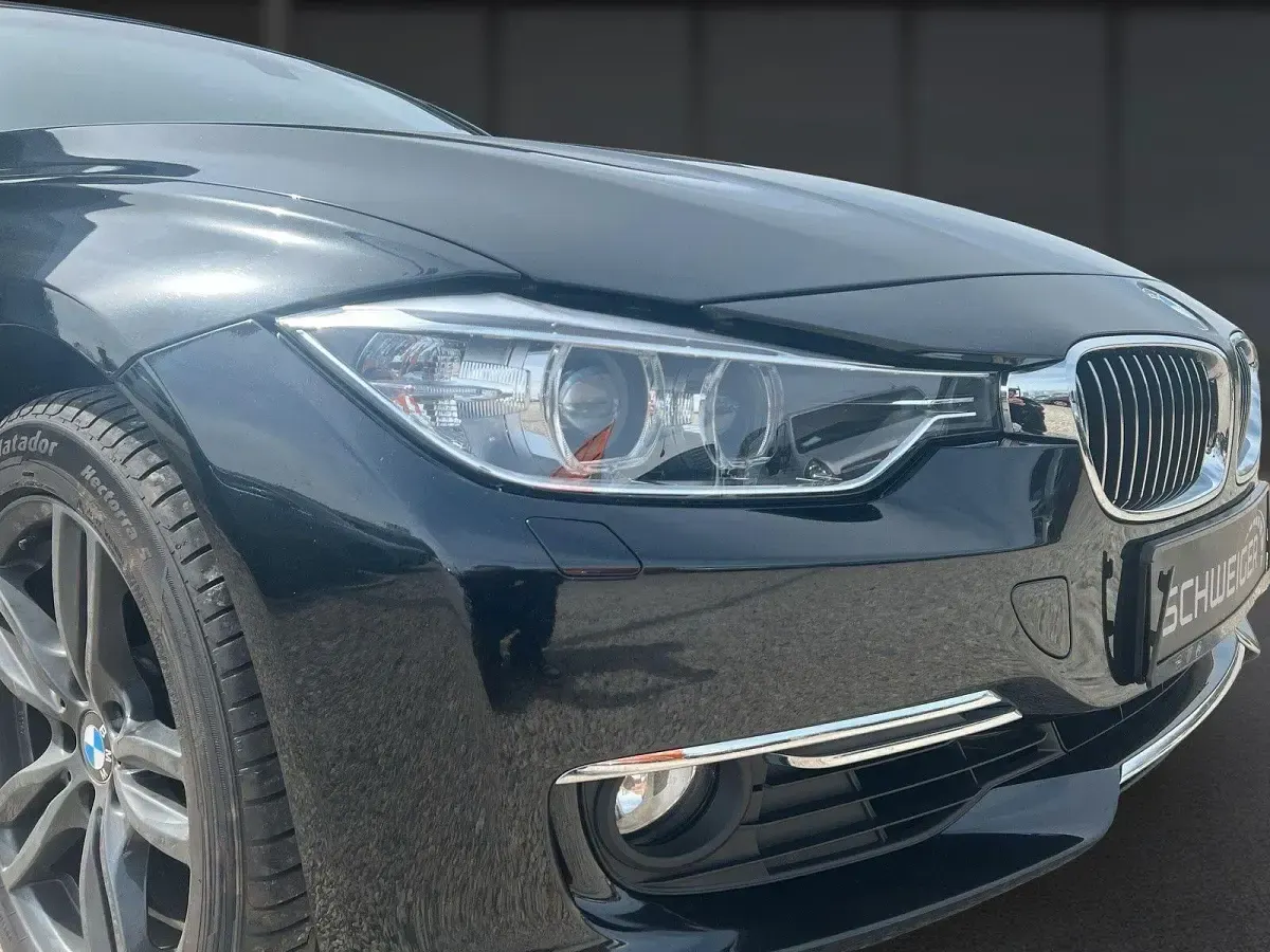 Gebraucht BMW 330 Comfort Edition 258 PS (189 kW) 2013 Schwarz Kombi