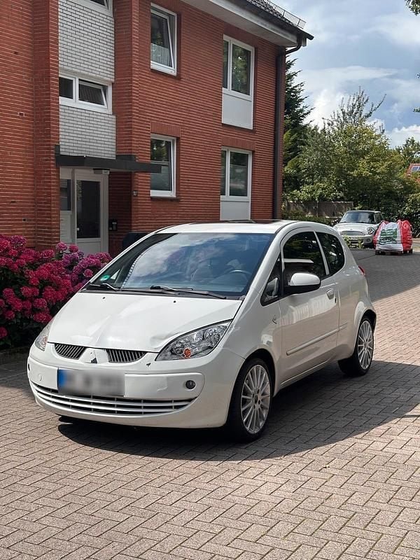 Weiß Gebraucht 2009 Mitsubishi Colt Kleinwagen | 3.199 € (Guter Preis) - Bild 1/4