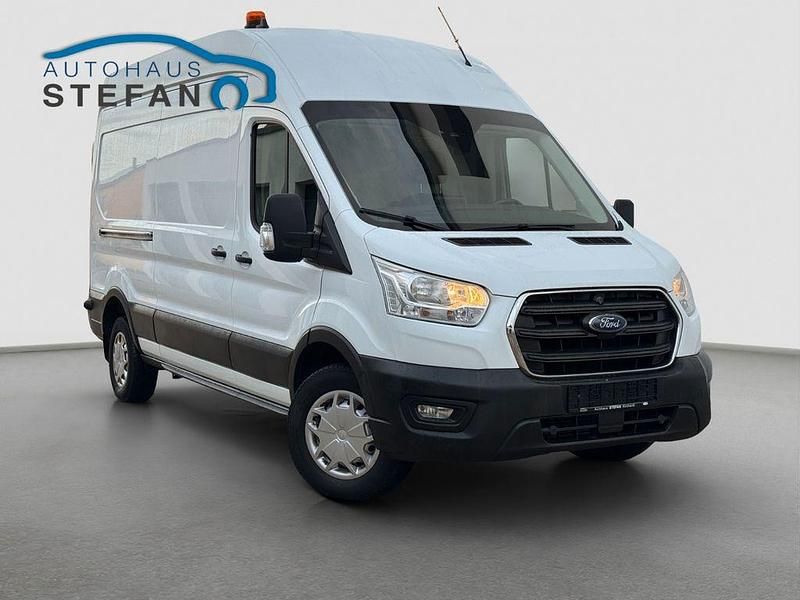 Gebraucht Ford Transit Trend 170 PS (125 kW) 2021 Weiß Van / Kleinbus