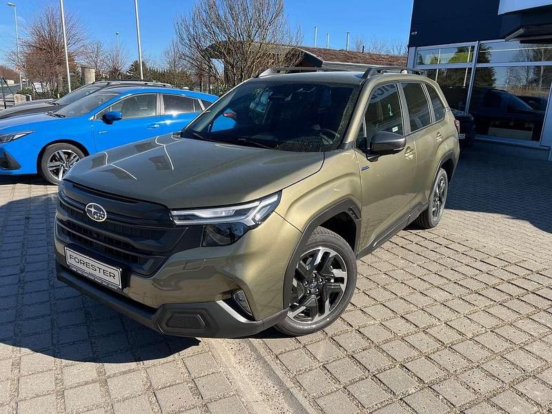 Neu Subaru Forester Active 136 PS (100 kW) 2026 Autumn green SUV