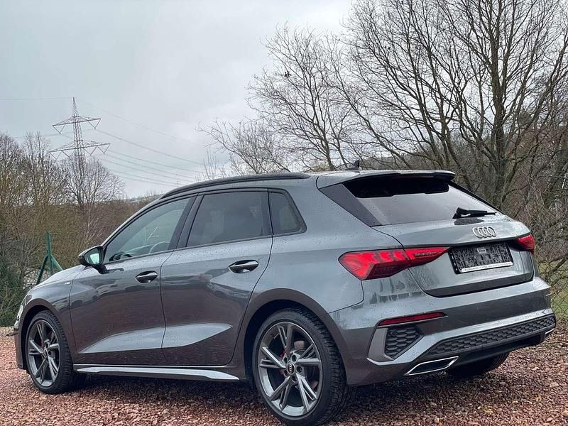 Gebraucht Audi A3 S-Line 150 PS (110 kW) 2022 Grau Limousine