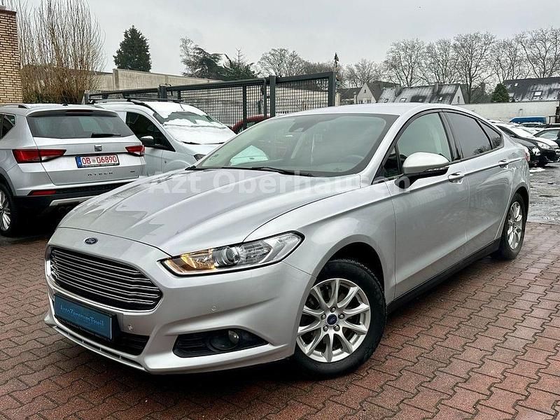 Gebraucht Ford Mondeo Trend 160 PS (117 kW) 2015 Silber Limousine