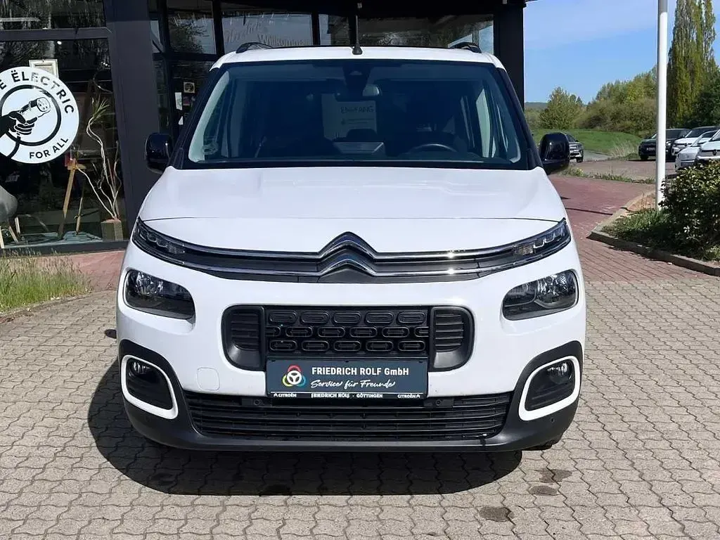 Gebraucht Citroën Berlingo Shine 102 PS (75 kW) 2024 Weiß Van / Kleinbus