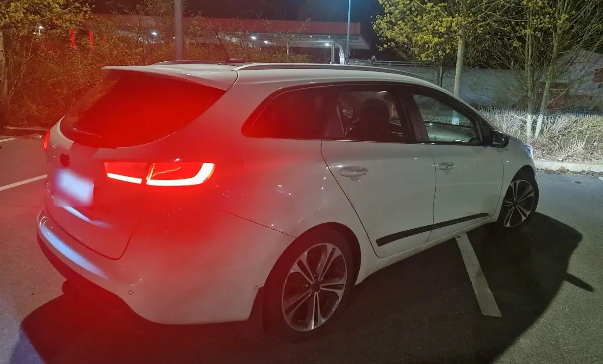 Gebraucht Kia Ceed Platinum Edition 136 PS (100 kW) 2016 Weiß Kleinwagen