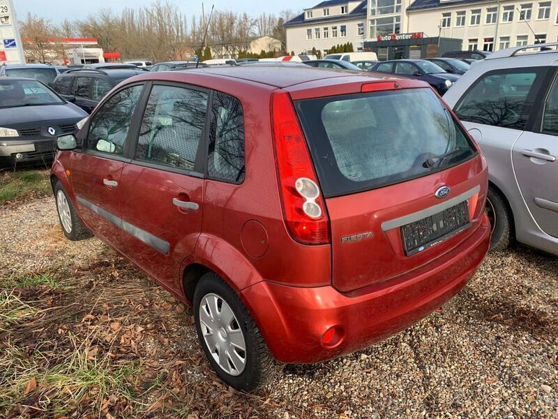 Gebraucht Ford Fiesta Basis 60 PS (44 kW) 2007 Other Kleinwagen