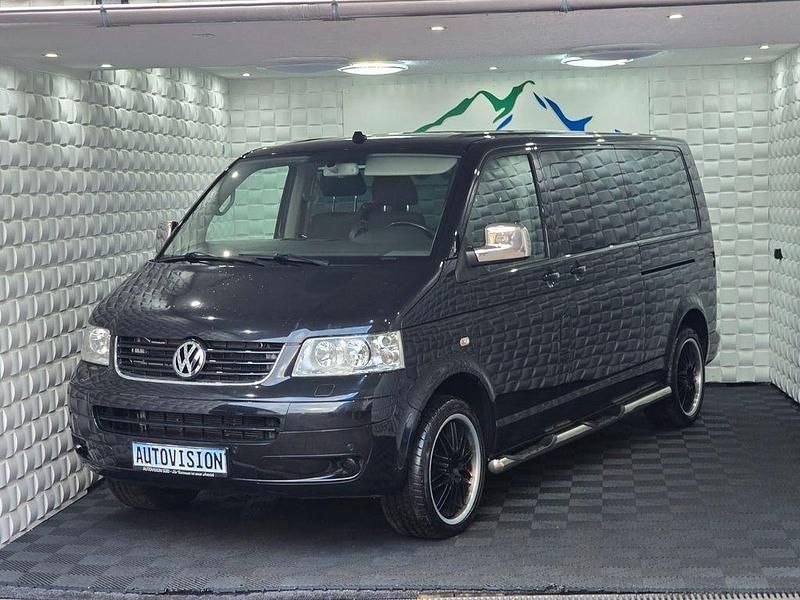 Schwarz Gebraucht 2009 VW Caravelle Comfortline Van / Kleinbus | 13.950 € (Teuer) - Bild 1/4