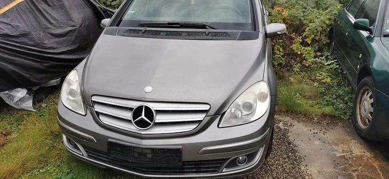 Gebraucht 2005 Mercedes B200 Van / Kleinbus | 950 € (Guter Preis) - Bild 1/4