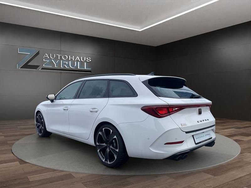 Gebraucht Cupra Leon VZ3 300 PS (220 kW) 2023 Weiß Limousine