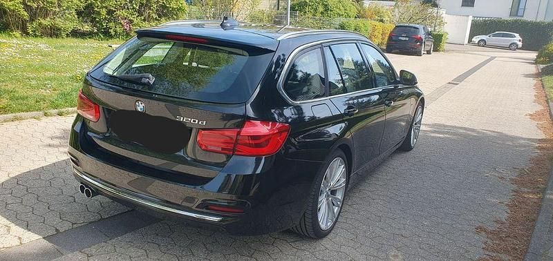 Gebraucht BMW 320 Luxury Line 190 PS (139 kW) 2016 Schwarz Kombi
