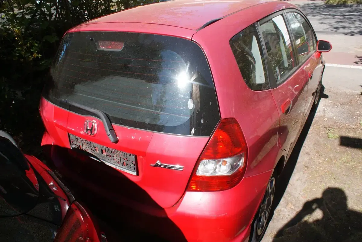 Gebraucht Honda Jazz 77 PS (56 kW) 2007 Rot Kleinwagen