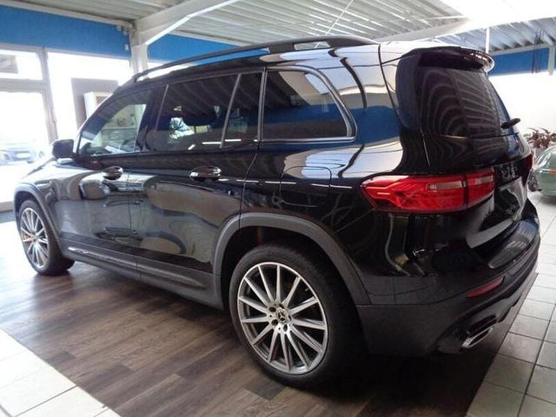 Gebraucht Mercedes GLB200 AMG line 150 PS (110 kW) 2022 Schwarz SUV