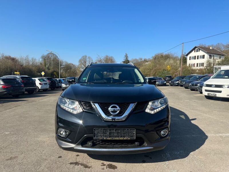 Schwarz Gebraucht 2017 Nissan X-Trail Tekna SUV | 13.990 € (Guter Preis) - Bild 1/4