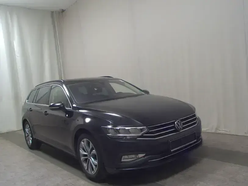 Gebraucht VW Passat Business 200 PS (147 kW) 2022 Schwarz Kombi