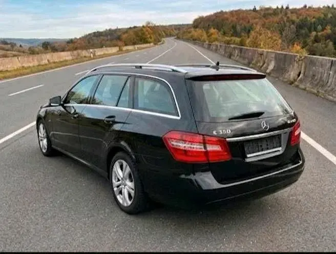 Usata Mercedes E250 205 CV (150 kW) 2010 Nero Station wagon