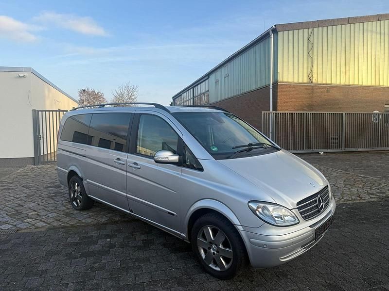 Silber Gebraucht 2005 Mercedes Viano Van / Kleinbus | 3.300 € (Guter Preis) - Bild 1/4