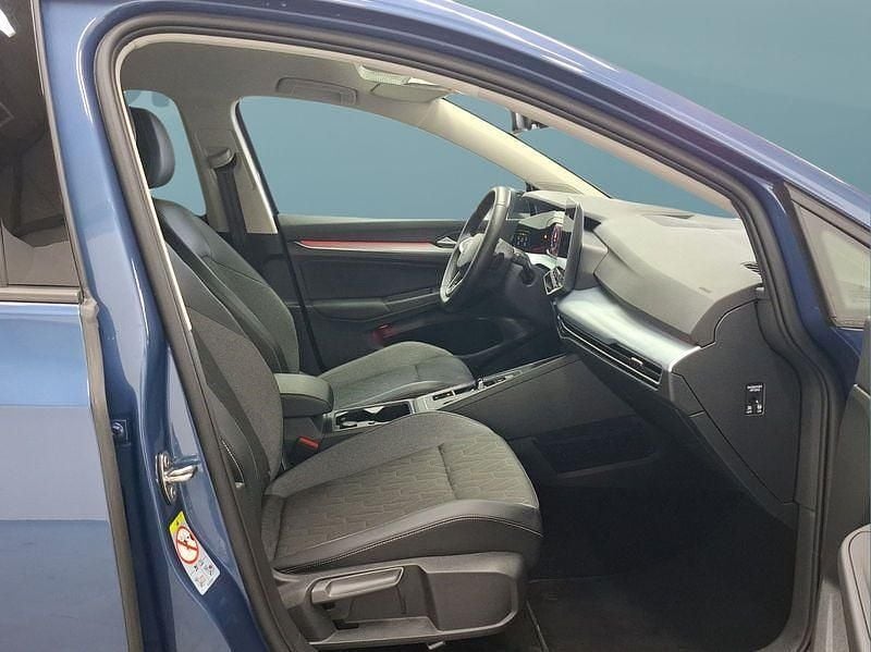 Gebraucht VW Golf VIII 150 PS (110 kW) 2025 Blau Kleinwagen