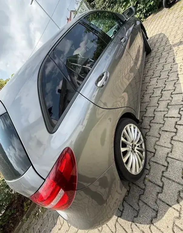 Gebraucht Mercedes B220 Style 177 PS (130 kW) 2015 Grau Kleinwagen