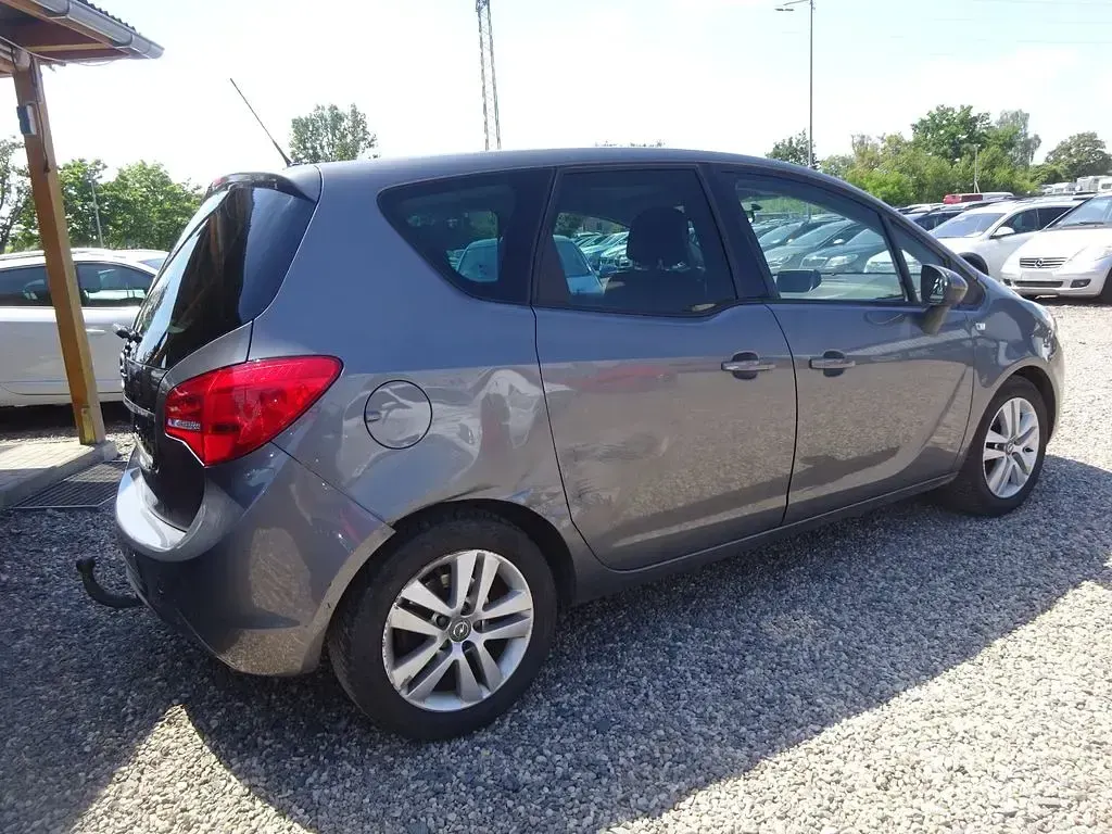 Gebraucht Opel Meriva Style 140 PS (102 kW) 2015 Grau Van / Kleinbus