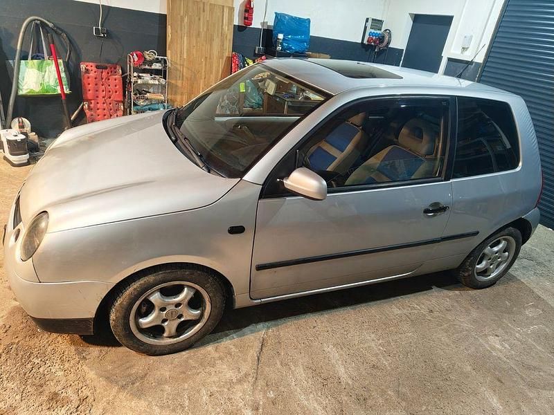 Używany VW Lupo Basis 75 KM (55 kW) 2003 Srebrny Hatchback