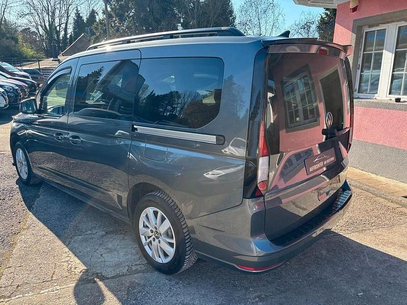 Gebraucht VW Caddy Maxi 122 PS (89 kW) 2023 Grau Van / Kleinbus