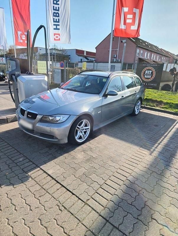 Second-hand BMW 320 163 CP (119 kW) 2007 Gri Break