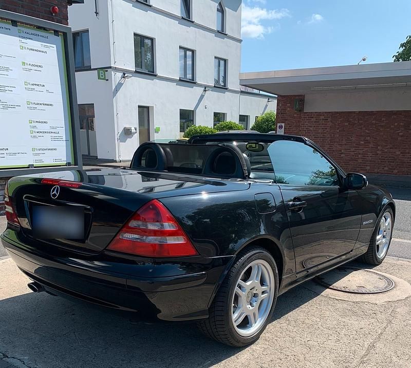Gebraucht Mercedes SLK230 AMG 197 PS (144 kW) 2001 Schwarz Cabrio