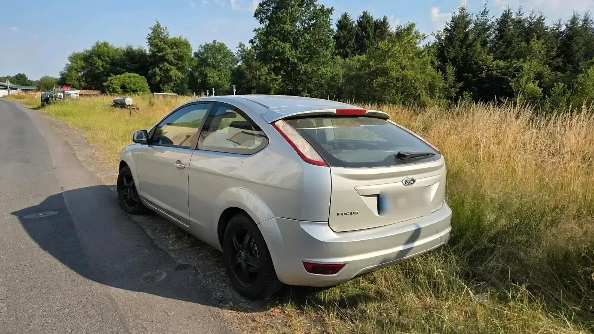 Gebraucht Ford Focus 2009 Silber Limousine
