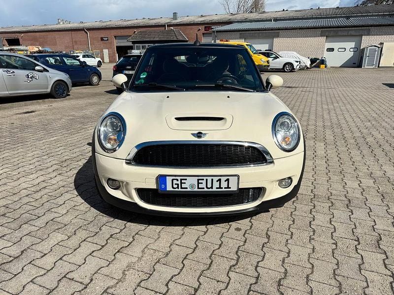 Gebraucht Mini Cooper S Cabriolet 174 PS (127 kW) 2009 Pepper white Cabrio