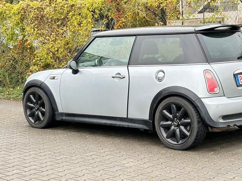 Gebraucht Mini Cooper S 217 PS (159 kW) 2003 Silber Kleinwagen