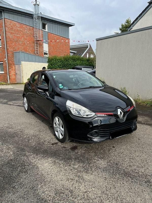 Schwarz Gebraucht 2015 Renault Clio IV Dynamique Kleinwagen | 5.699 € (Fairer Preis) - Bild 1/4