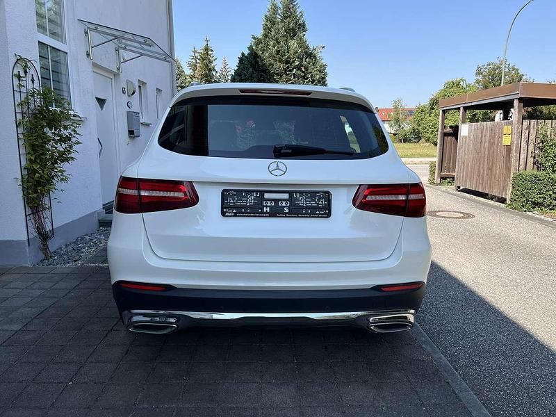 Gebraucht Mercedes GLC250 Exclusive 204 PS (150 kW) 2018 Weiß SUV