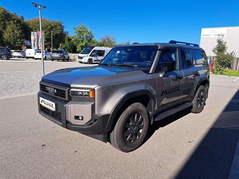Gebraucht Toyota Land Cruiser Executive 205 PS (150 kW) 2024 Avantgarde bronze met. SUV