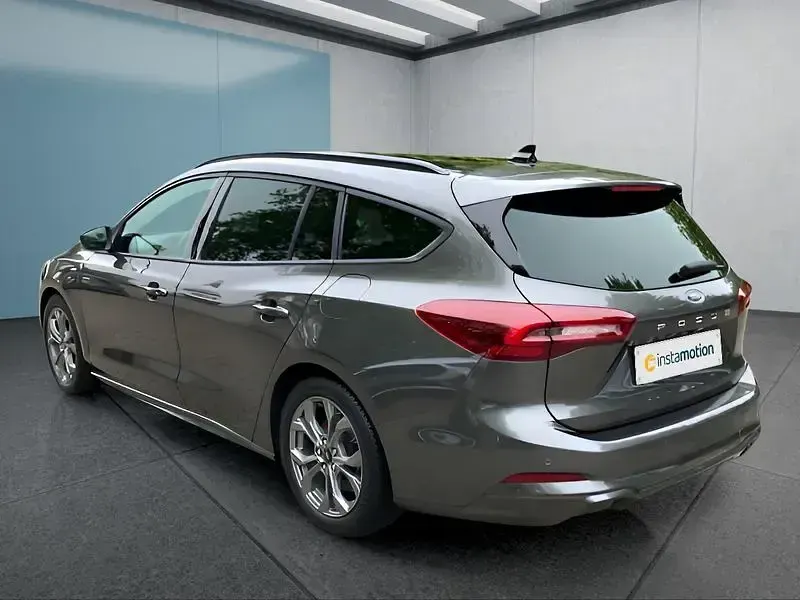 Gebraucht Ford Focus 155 PS (114 kW) 2024 Grau Kombi